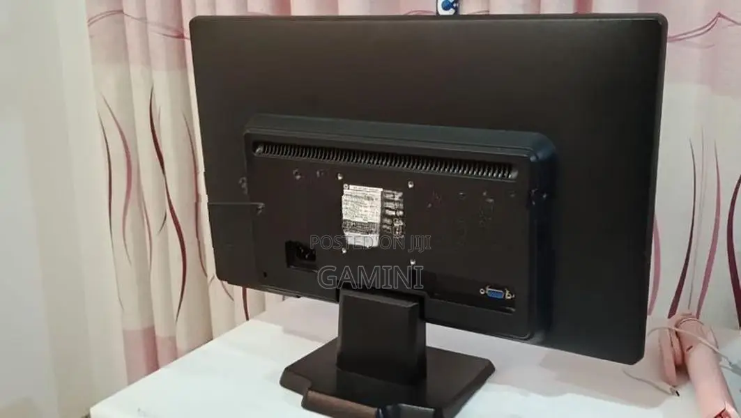 HP 22 Inch Monitor