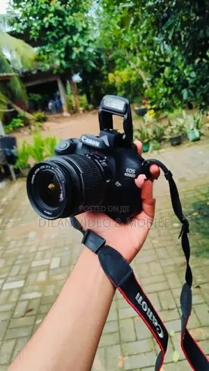 CANON 4000D