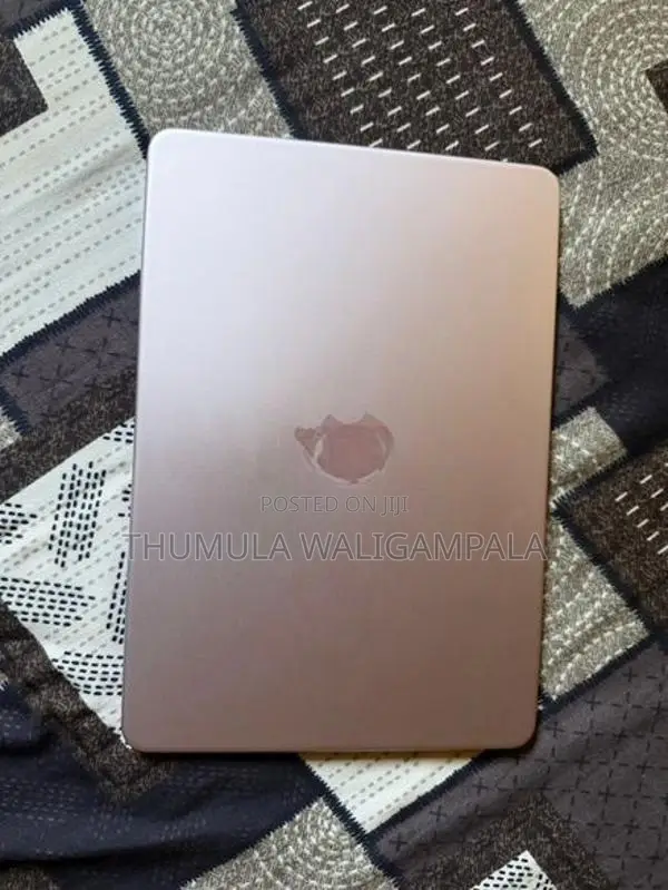 Apple MacBook Neo