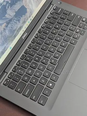 Delll latitude 5400 i5 8Gen laptop