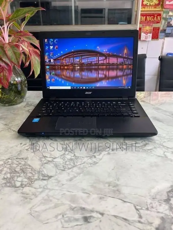 Acer Travelmate T246