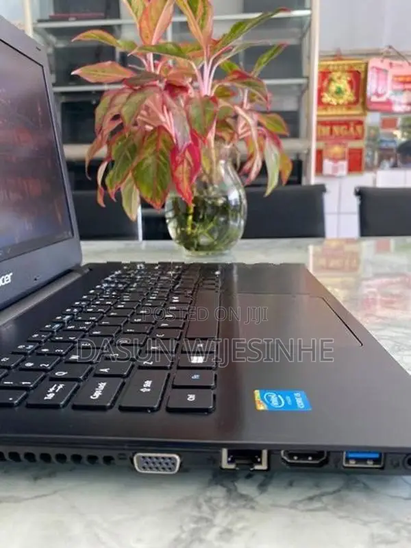 Acer Travelmate T246