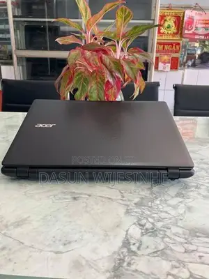 Acer Travelmate T246