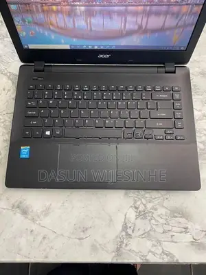 Acer Travelmate T246