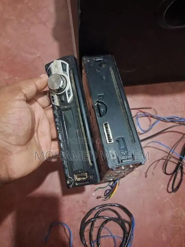 Speakerbox with Full Set