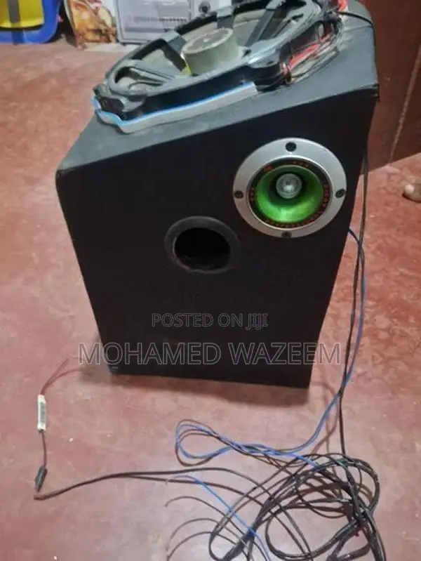 Speakerbox with Full Set