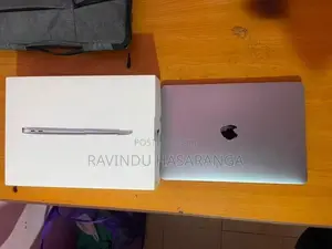 Apple iMac Book Air M1