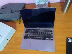 Apple iMac Book Air M1