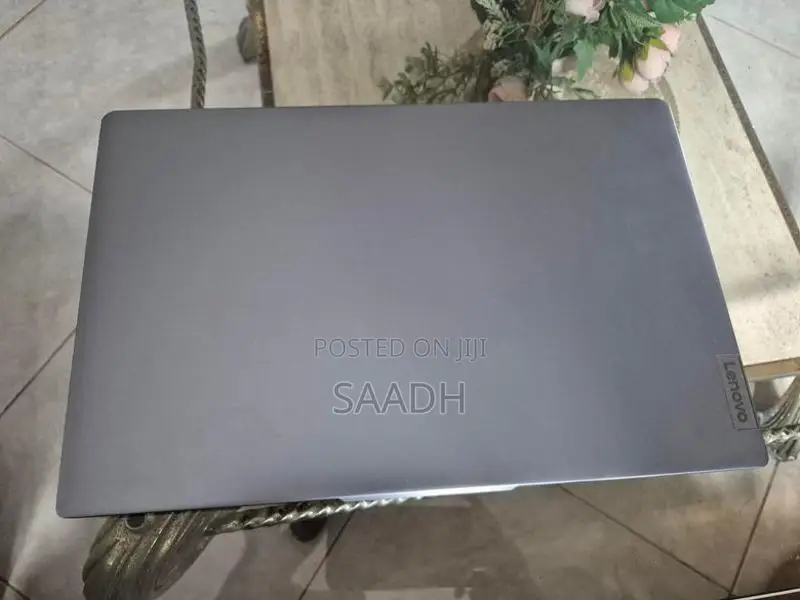 Lenovo Ideapad Slim 3 15 Irh8