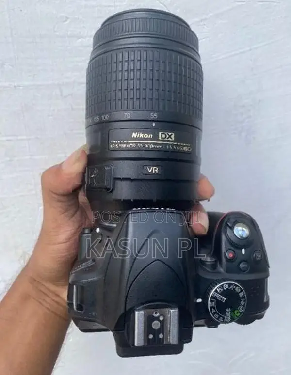 Nikon D3300 camera & 55-300 Lens