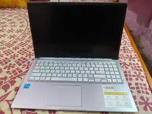 Asus Vivobook Laptop