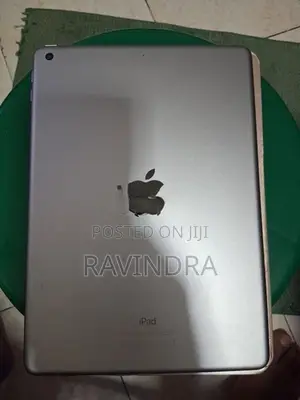Apple iPad (Used)