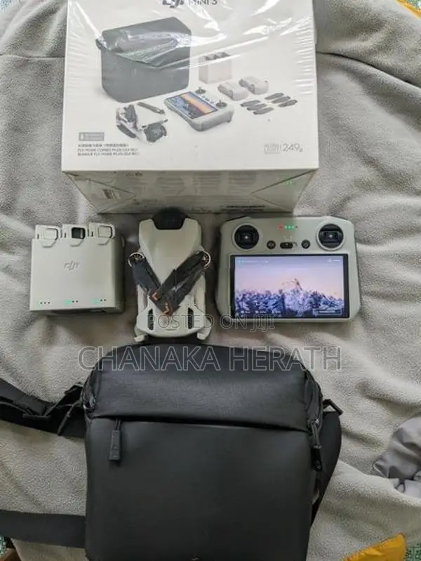 DJI Mini 3 Fly More Combo