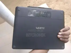 Wacom Intuos Art Graphic Tablet