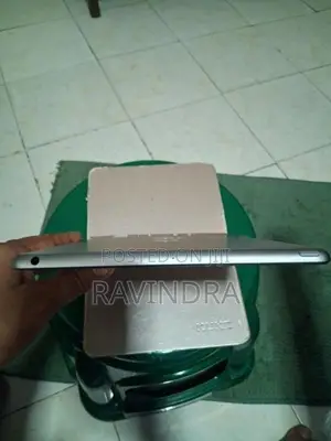 Apple iPad (Used)