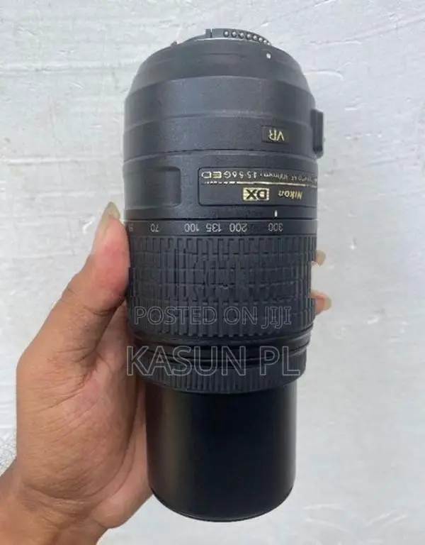 Nikon D3300 camera & 55-300 Lens