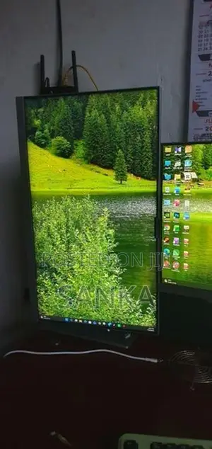 HP EliteDisplay E243 24 Inch Frameless