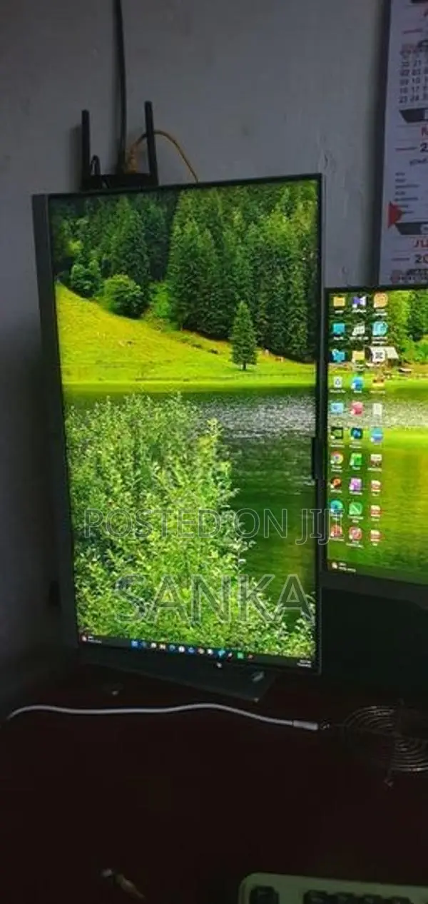 HP EliteDisplay E243 24 Inch Frameless