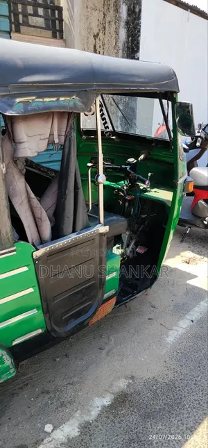 Bajaj RE 1995 Green