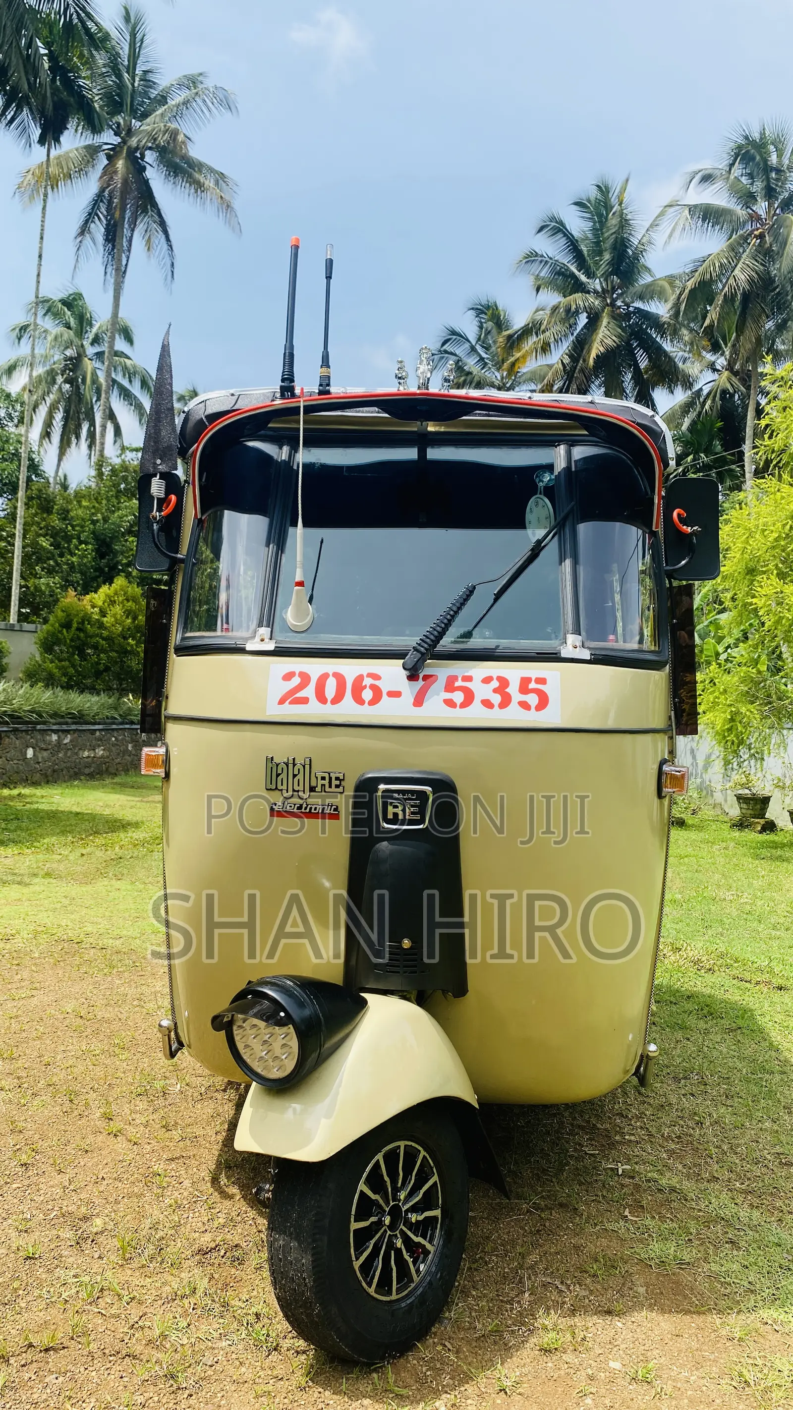 Bajaj RE 1999 Beige