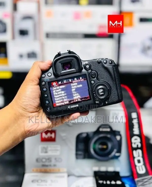 Canon Eos 5D Mark lll Full Frame Camera Body Set