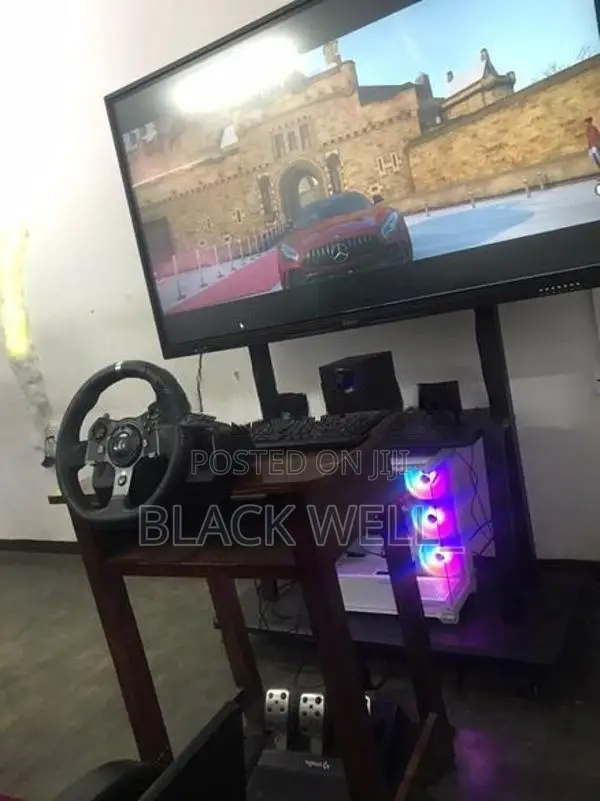 Logitech G920 Racing Wheel with Pedal Set