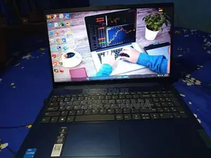 Intel Core i3-1305U