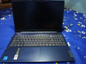 Intel Core i3-1305U