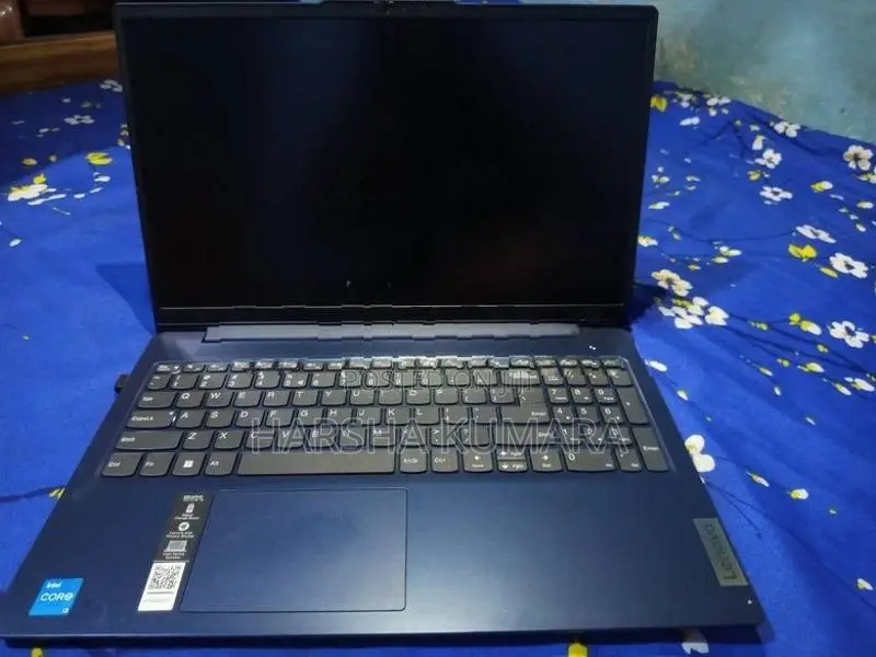 Intel Core i3-1305U