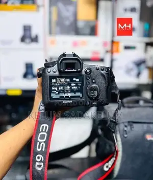 Canon Eos 6D Full Frame Camera with EF 50mm 1.8f STM Lens