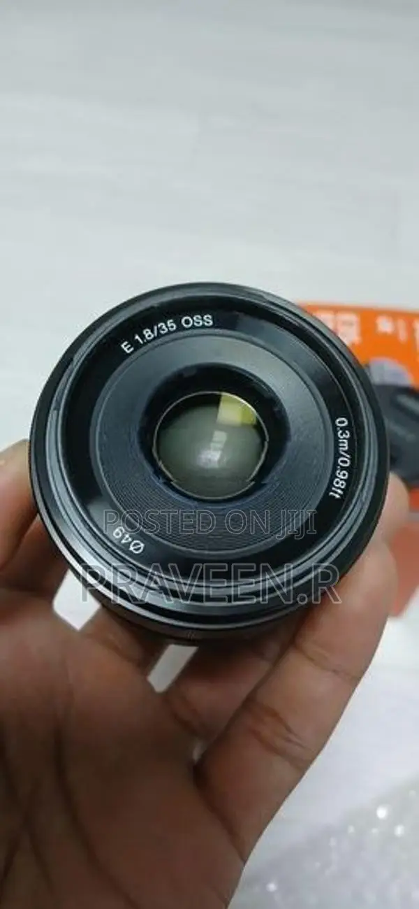 Sony ZV-E10 Mirrorless Camera With 16-50mm Lens