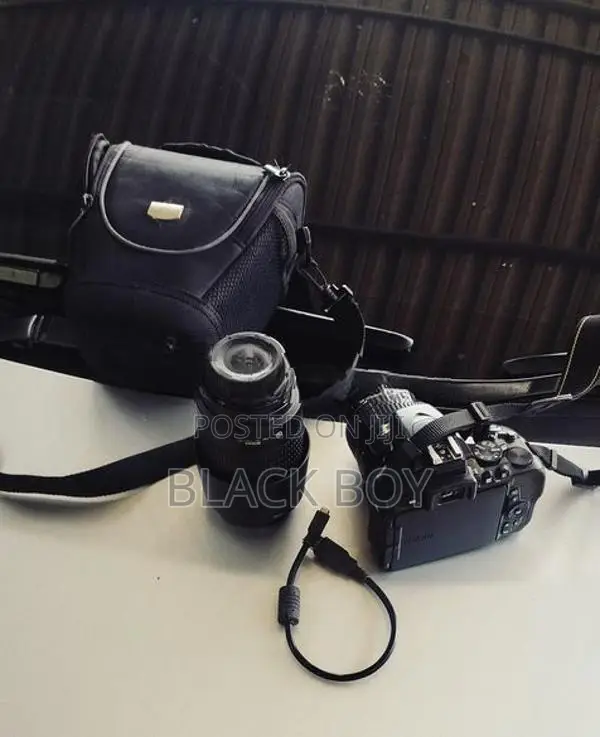 D5500 with 18×55 MM 70×300 Lens