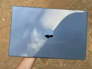 HP Laptop 15 Ryzen 3 8GB RAM / 1TB SSD