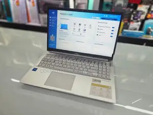 Asus Vivobook Core i5 13th Gen 16GB RAM 256GB SSD 15.6" Used Laptop