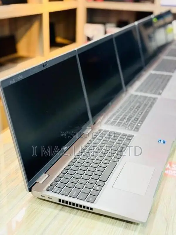 Dell Latitude 5520 - i5 11th Gen + 8GB RAM /256GB NVME-15.6 Inch -Lapt