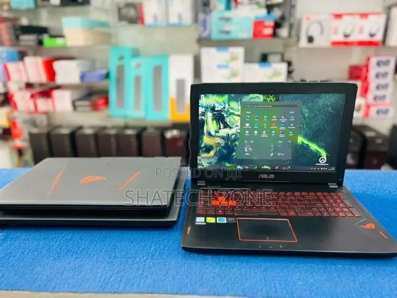 Gaming Laptop i7 6th Gen|GTX 1060 6GB - Asus Strix|8GB RAM|256GB NVME