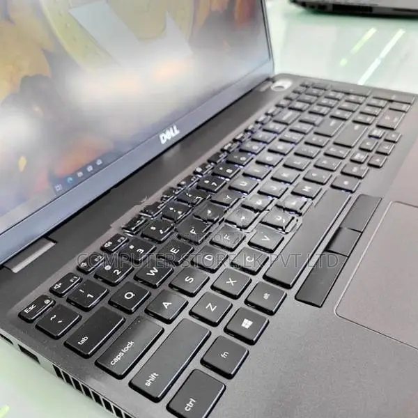 Dell Latitude 5500 INTEL CORE I5 8TH GEN DDR4 8GB RAM 256GB NVME 15.6"