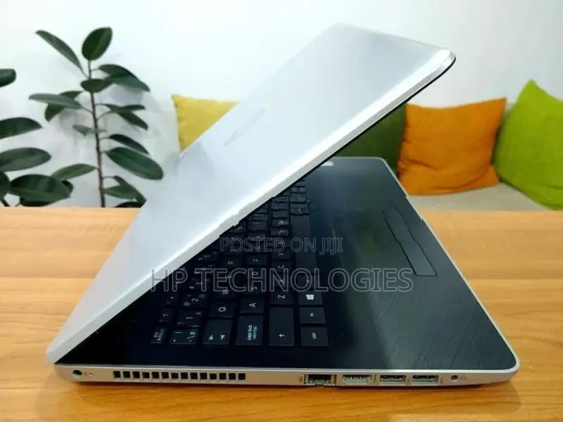 HP I3 6GEN 8GB RAM 1TB HDD TOUGH SCREEN