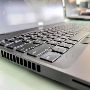 Dell Latitude 5500 INTEL CORE I5 8TH GEN DDR4 8GB RAM 256GB NVME 15.6"