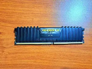 16GB RAM Corsair Vengeance LPX DDR4