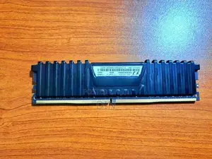 16GB RAM Corsair Vengeance LPX DDR4