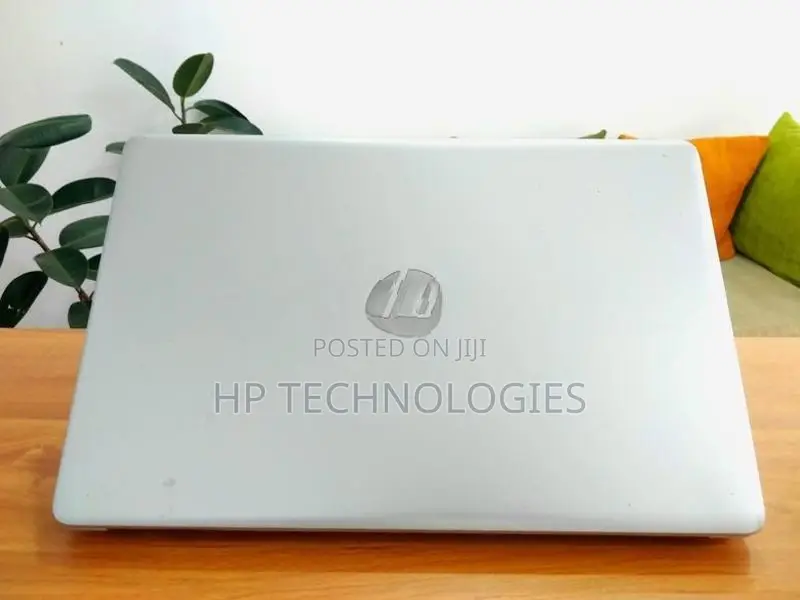 HP I5 8 GEN 8GB RAM 256GB SSD