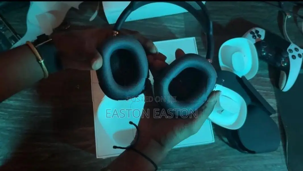 Apple AirPods Max