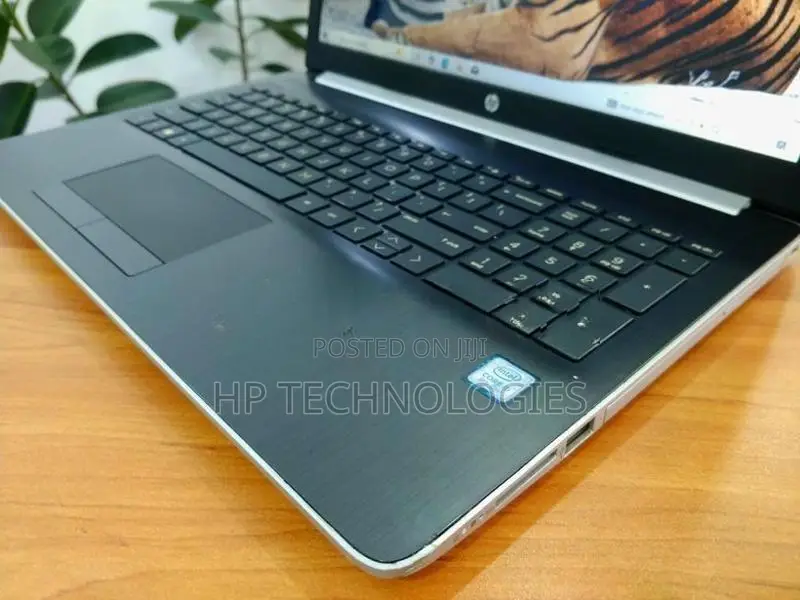 HP I5 8 GEN 8GB RAM 256GB SSD