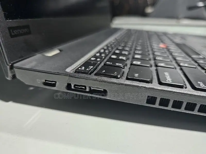 Lenovo ThinkPad T580 CORE I5 8TH GEN 8GB DDR4 RAM 256GB NVME 15.6" use