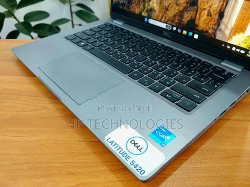 DELL I5 11 GEN 8GB RAM 256GB SSD