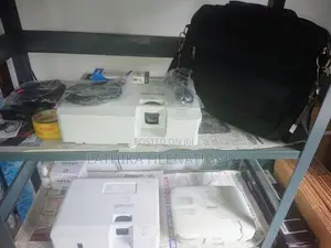 Multimedia Projector SANYO ,EIKI,EPSON VGA machine