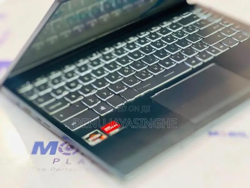 MSI MODERN 14 AMD RYZEN 3 4300U 4GB RAM 512GB NVME Laptop
