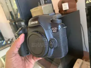 canon DSLR with warranty (7D ,5D,6D)