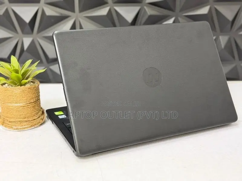 HP 15DA Core i5 8th Gen/8GB RAM/256GB NVMe/Nvidea MX110 2GB VGA/15.6